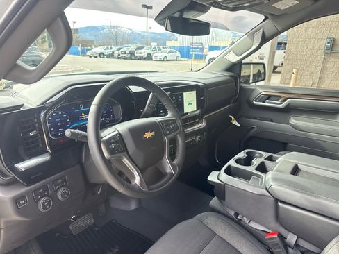 Certified 2025 Chevrolet Silverado 1500 LT image 12