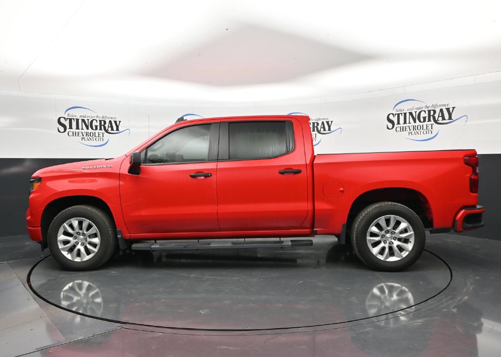 Used 2024 Chevrolet Silverado 1500 Custom RWD image 4
