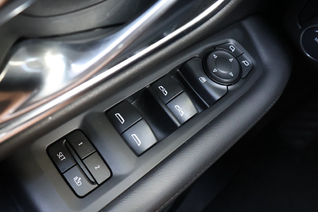 Used 2021 Chevrolet Tahoe LT AWD/4WD image 38