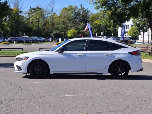 Used 2023 Honda Civic Sport image 8