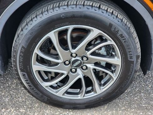 Used 2022 Lincoln Corsair Standard w/ Equipment Group 101A image 9