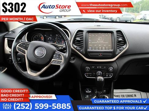 Used 2017 Jeep Cherokee High Altitude w/ Luxury Group AWD/4WD image 11