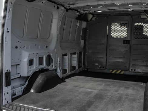 Used 2019 Ford Transit 250 130 Low Roof image 44