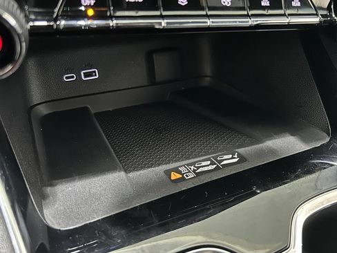 Used 2024 Chevrolet Traverse LT FWD image 30