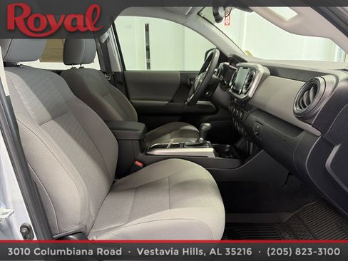 Used 2023 Toyota Tacoma SR5 w/ Technology Package AWD/4WD image 9