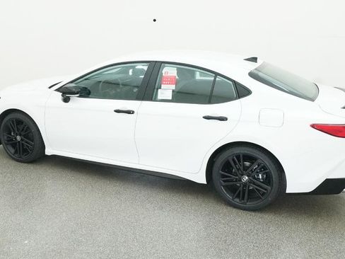 New 2026 Toyota Camry Hybrid image 34