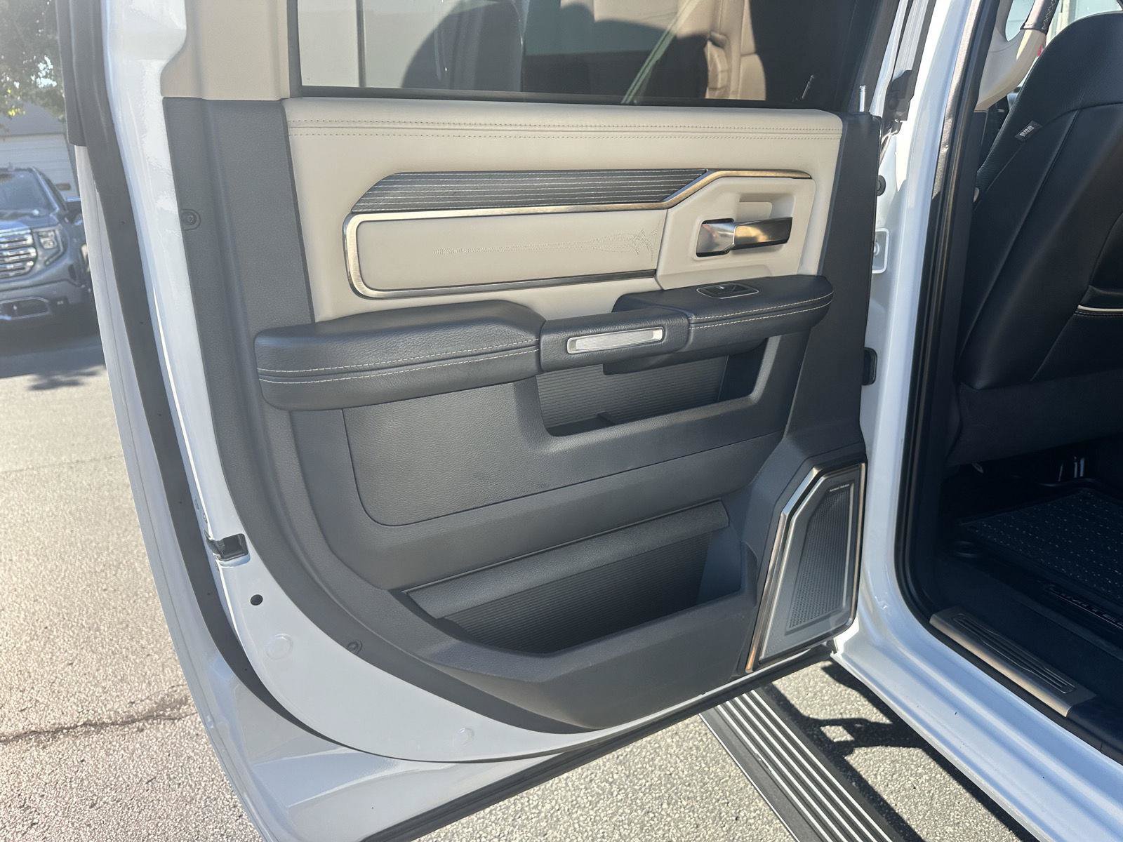 Used 2020 RAM 3500 Limited AWD/4WD image 40