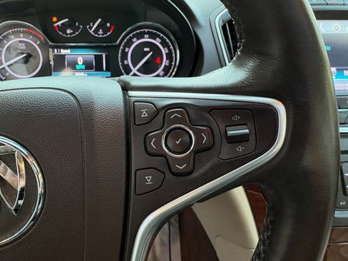 Used 2016 Buick Regal Premium w/ Driver Confidence Package #2 image 40