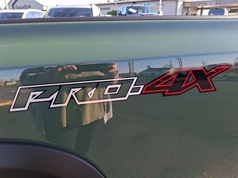 Used 2022 Nissan Frontier PRO-4X w/ Pro-4X Premium Package image 31