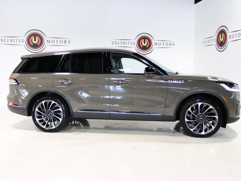 Used 2025 Lincoln Aviator Reserve w/ Equipment Group 201A AWD/4WD image 30