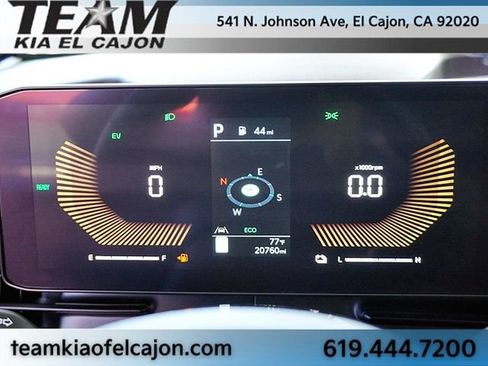 Certified 2026 Kia Carnival EX FWD image 34