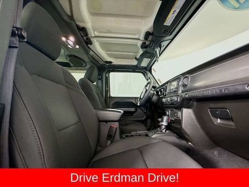 Used 2021 Jeep Wrangler Sport AWD/4WD image 22