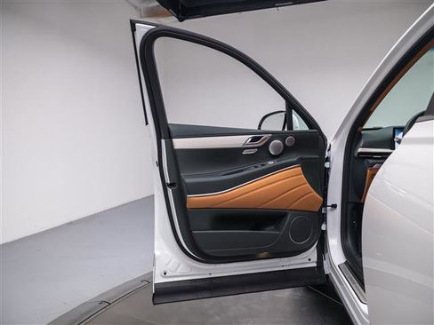 New 2026 Genesis GV80 2.5T Advanced image 33