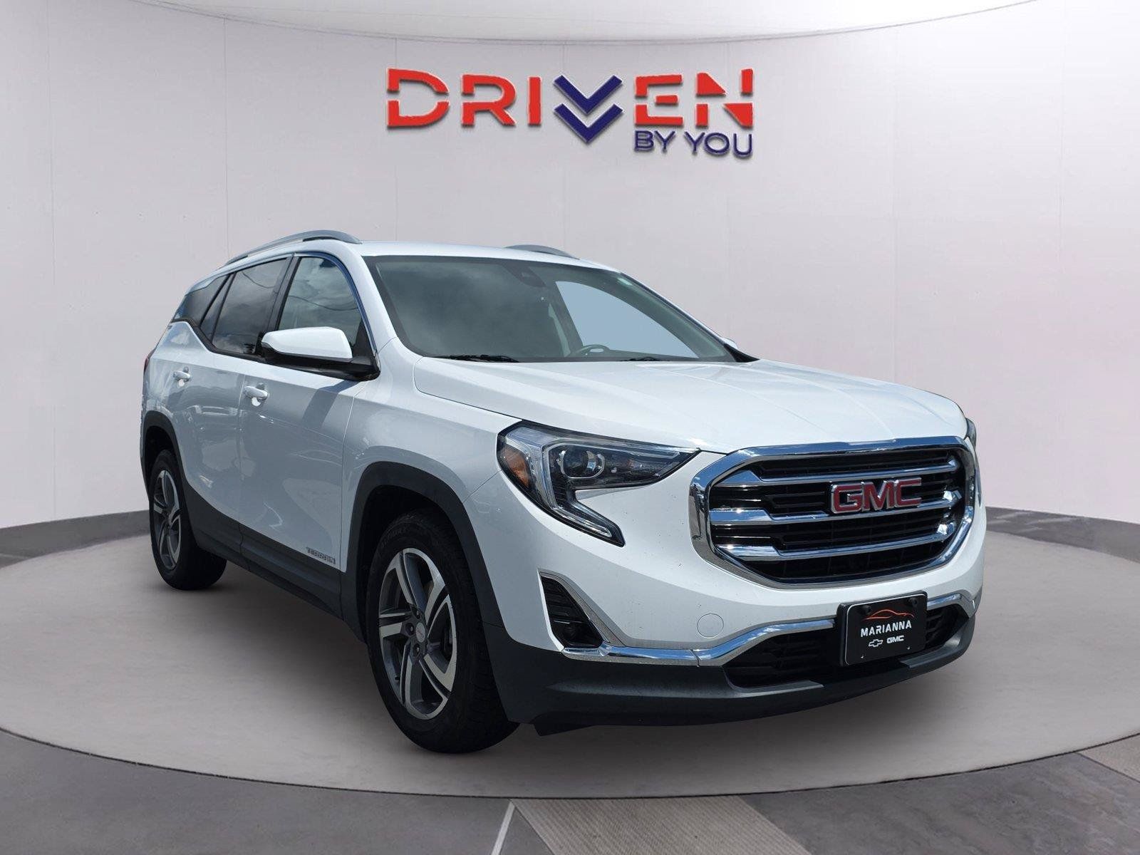 Used 2020 GMC Terrain SLT FWD image 1