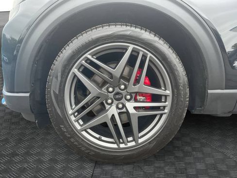 Used 2025 Ford Explorer ST AWD/4WD image 14