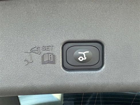 New 2026 Lincoln Nautilus Premier image 13