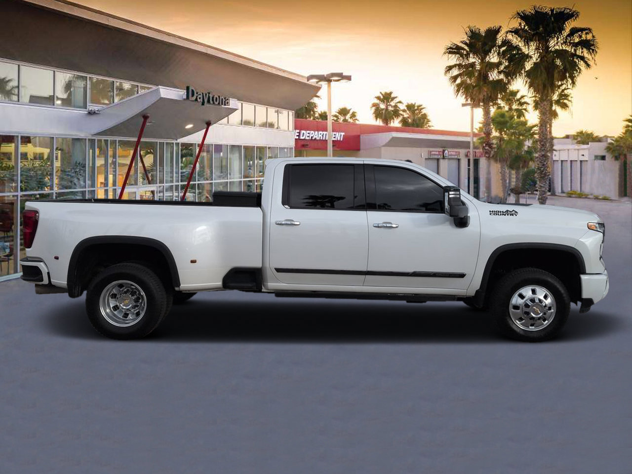 Used 2024 Chevrolet Silverado 3500 High Country w/ High Country Premium Package AWD/4WD image 2