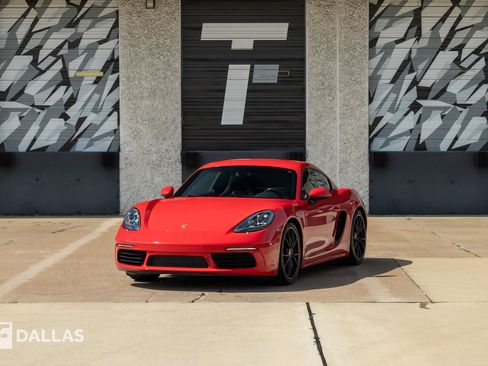 Used 2020 Porsche 718 Cayman S RWD image 5