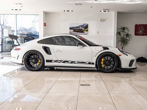 Used 2019 Porsche 911 GT3 RS image 11