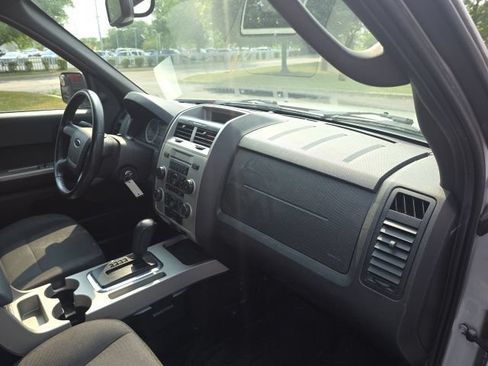 Used 2012 Ford Escape XLT FWD image 17