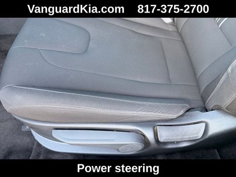 Used 2024 Hyundai Elantra SEL image 14