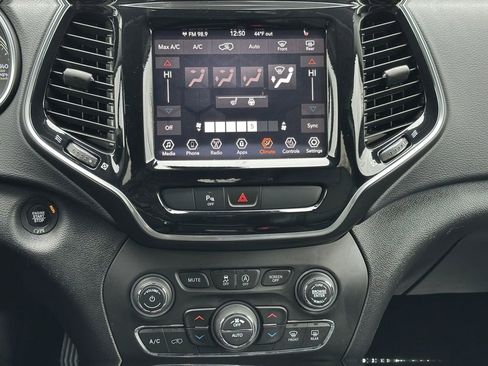 Used 2020 Jeep Cherokee Limited image 15