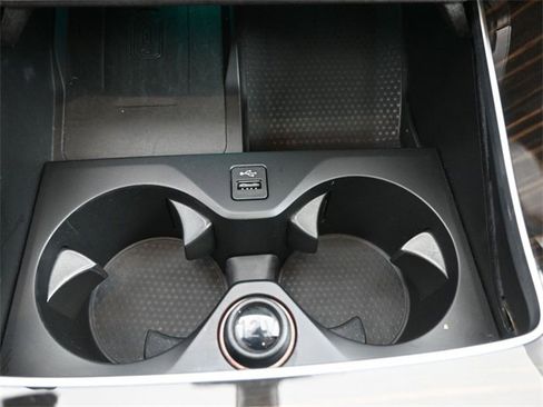 Used 2023 BMW X6 xDrive40i w/ M Sport Package image 3