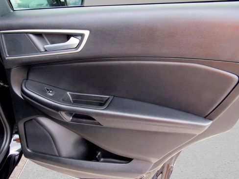 Used 2024 Ford Edge SEL image 35