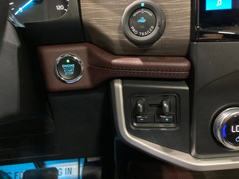 Used 2022 Ford Expedition Max Limited image 36