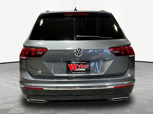 Used 2018 Volkswagen Tiguan SE AWD/4WD image 5