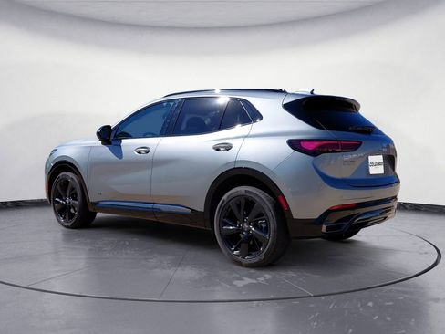 Used 2025 Buick Envision Sport Touring image 3