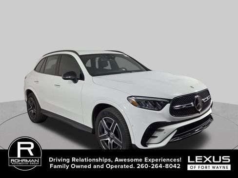 Used 2026 Mercedes-Benz GLC 300 4MATIC image 4