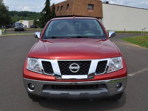 Used 2014 Nissan Frontier SL w/ SL Moonroof Package AWD/4WD image 4