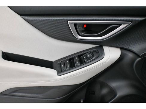 Used 2022 Subaru Forester image 8