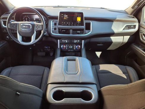 Used 2022 GMC Yukon SLE AWD/4WD image 4