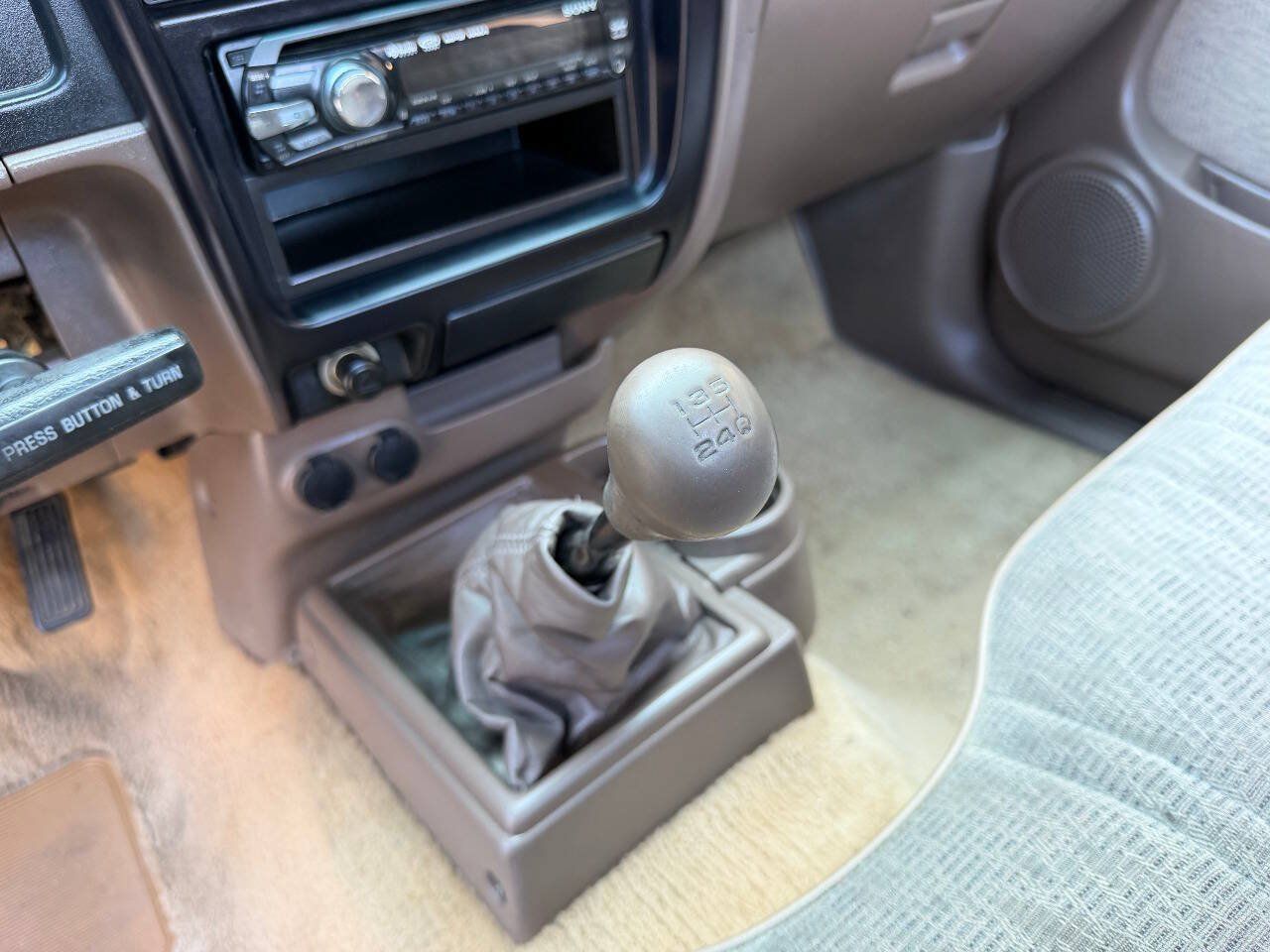 Used 1998 Toyota Tacoma 2WD Regular Cab image 17