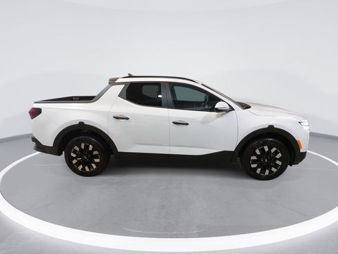 Certified 2025 Hyundai Santa Cruz SEL FWD image 4