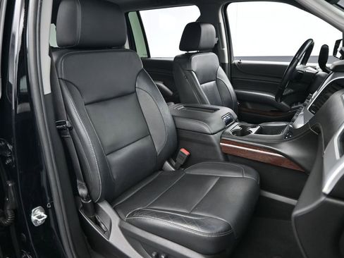 Used 2019 GMC Yukon XL SLT AWD/4WD image 25