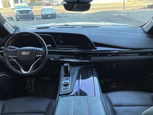 Used 2021 Cadillac Escalade Sport w/ Driver Assist Tech Package image 17