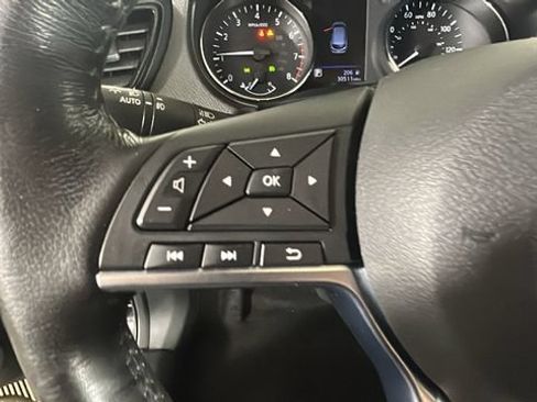 Used 2019 Nissan Rogue Sport SV w/ All-Weather Package AWD/4WD image 15