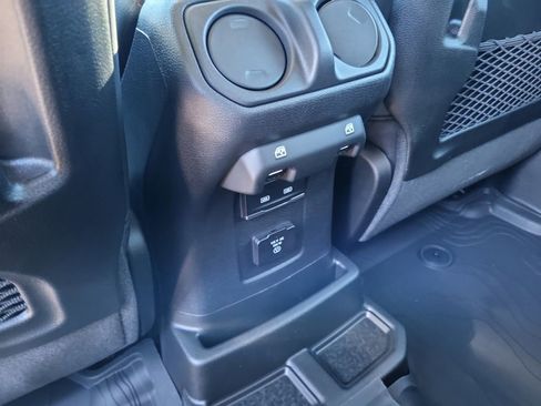 New 2026 Jeep Wrangler Unlimited Rubicon image 30