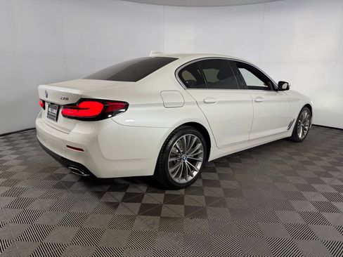 Used 2023 BMW 530i w/ Convenience Package image 5