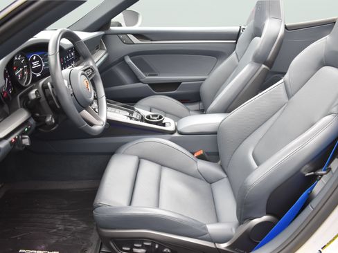 Used 2023 Porsche 911 Carrera S RWD image 32