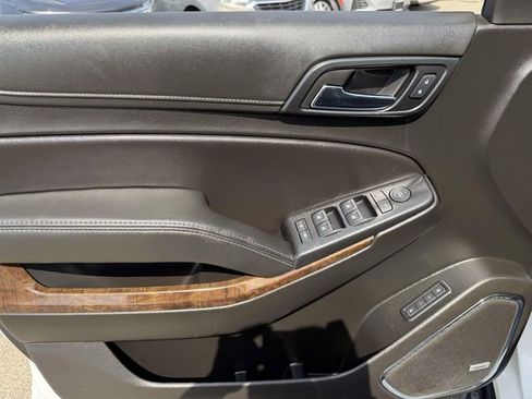 Used 2019 Chevrolet Tahoe LT image 18
