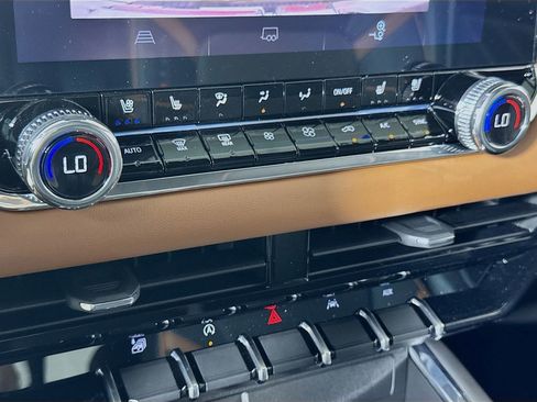 New 2026 GMC Canyon AT4 w/ AT4 Premium Package image 10