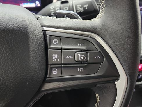 Used 2023 Jeep Grand Cherokee L Laredo w/ Luxury Tech Group I image 35