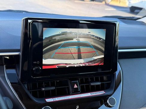 Certified 2025 Toyota Corolla LE image 22