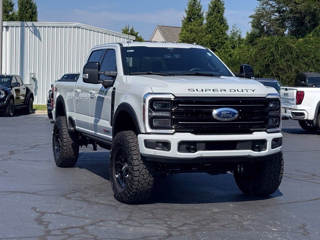 Used 2025 Ford F250 Platinum AWD/4WD image 1