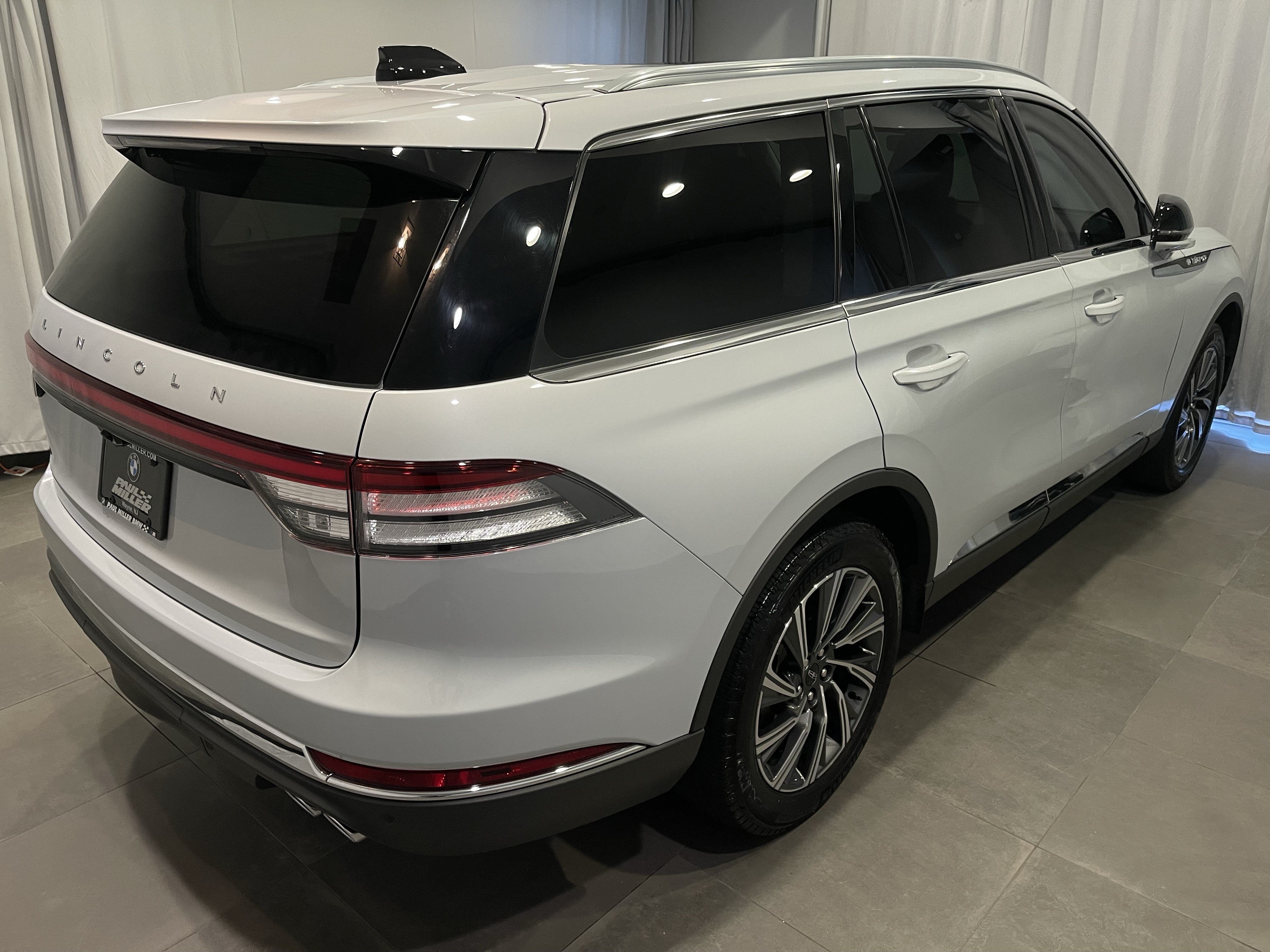 Used 2025 Lincoln Aviator AWD w/ Equipment Group 101A image 6