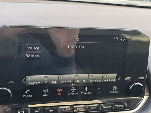 Used 2023 Nissan Rogue SL w/ SL Premium Package image 21